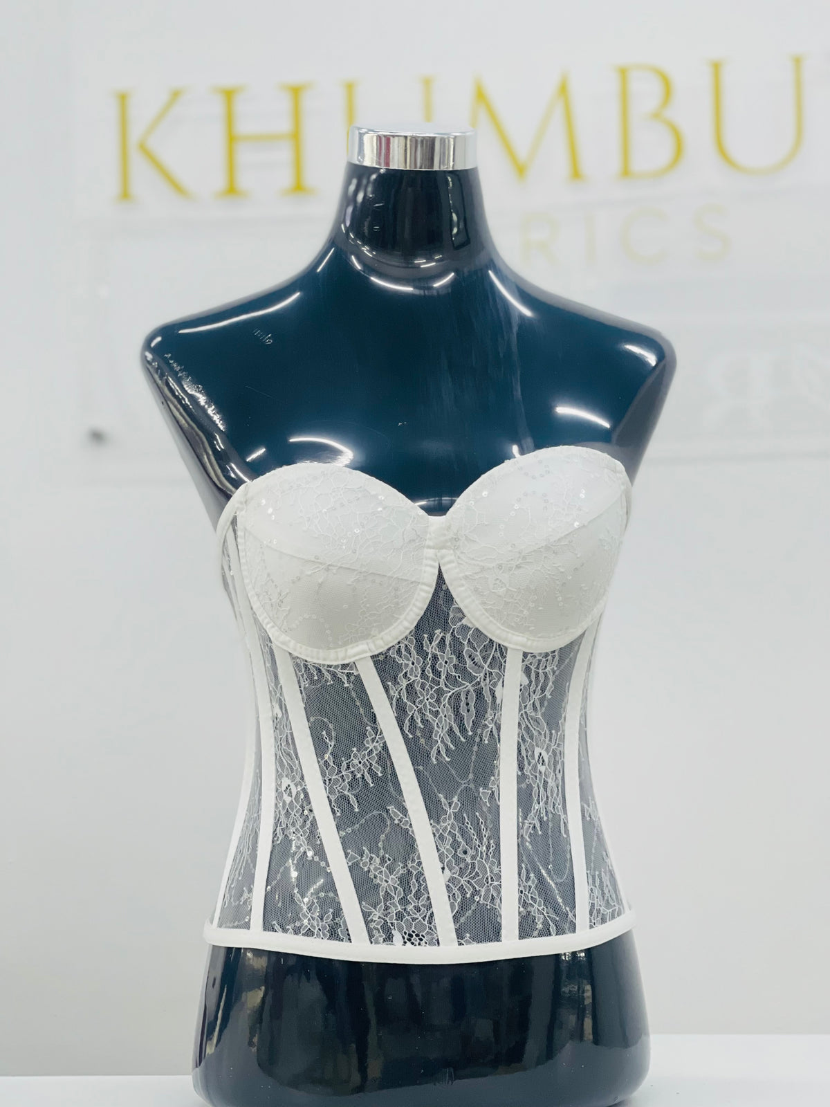 Chantilly lace corset with closed up cleavage